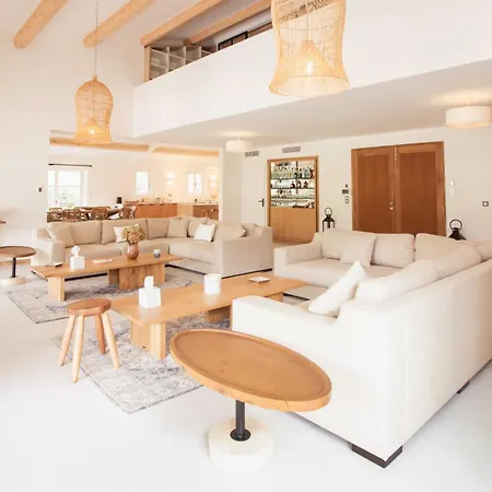 Sumptuous Facing The Bay Of Canebiers Vila *