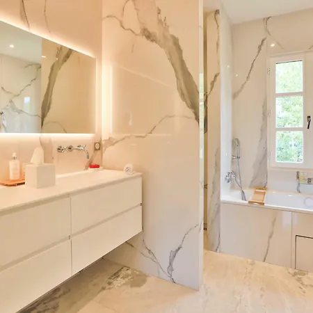 Vila Sumptuous Facing The Bay Of Canebiers Saint Tropez