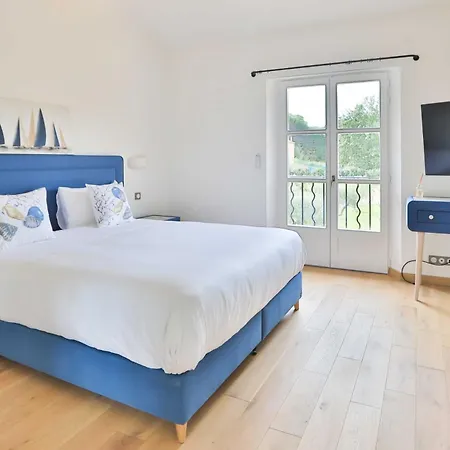 Sumptuous Facing The Bay Of Canebiers