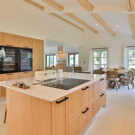 Sumptuous Facing The Bay Of Canebiers *