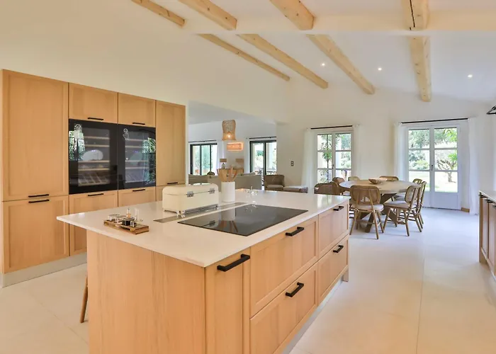 Sumptuous Facing The Bay Of Canebiers *