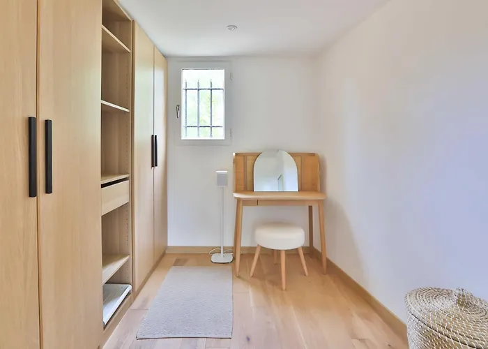 Sumptuous Facing The Bay Of Canebiers *