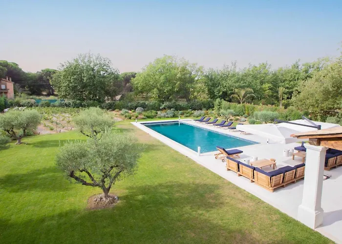 Sumptuous Facing The Bay Of Canebiers Vila *