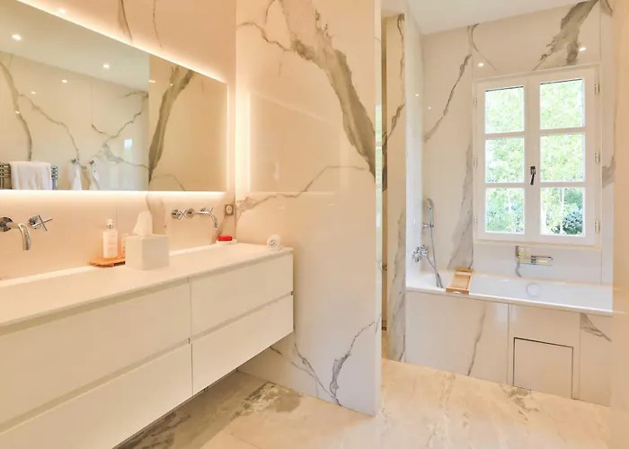 Vila Sumptuous Facing The Bay Of Canebiers Saint Tropez